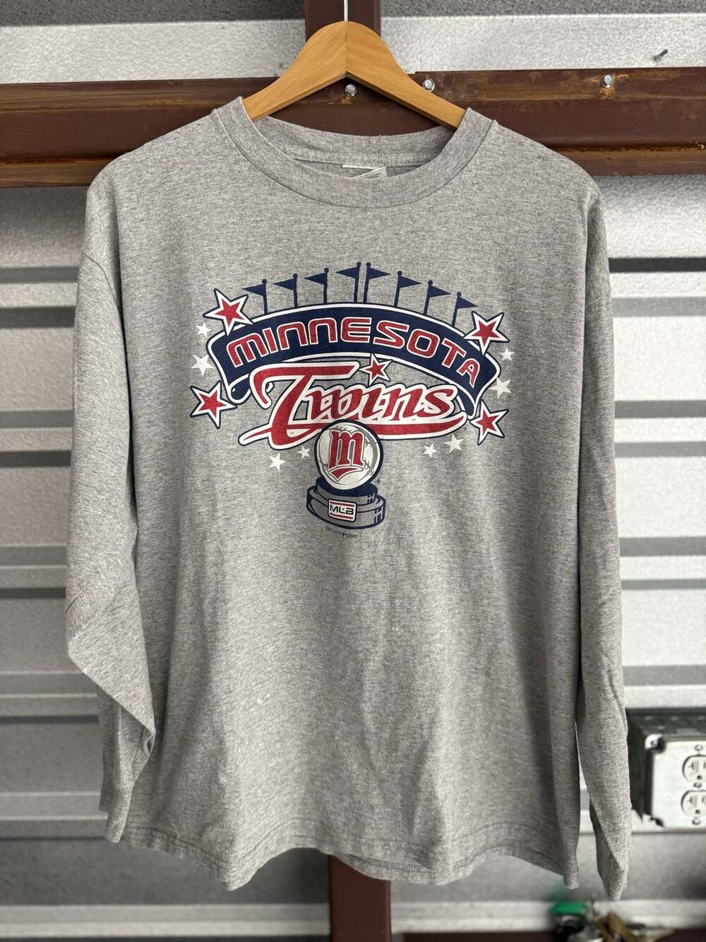 Minnesota Twins 2003 Dynasty Long Sleeve T-Shirt